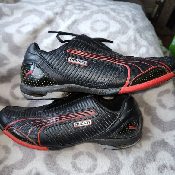 9 Puma Ducati driving sneaker shoe black with red details - Picture 8 of 11